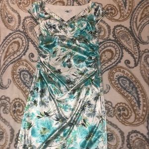 London Times, cap sleeves, size 10